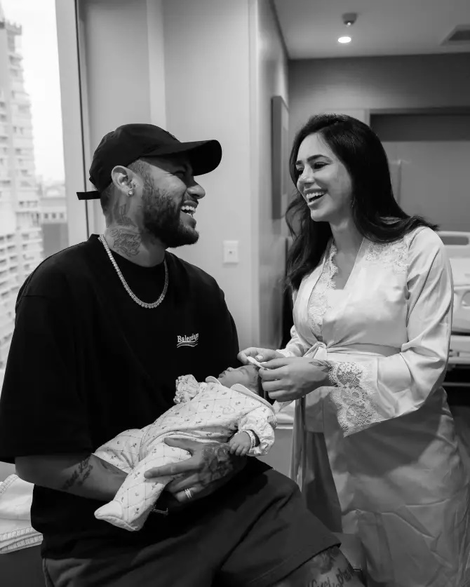 neymar jr announces birth baby 850636982